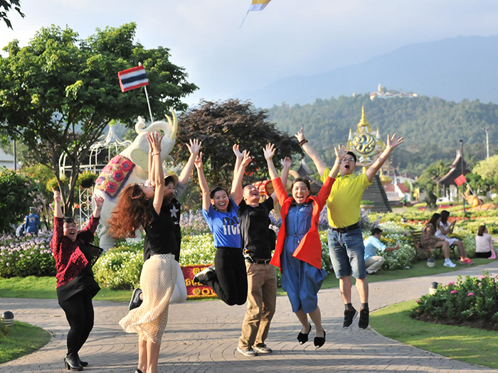 تھائی لینڈ کے عجائبات کی تلاش: قابل اعتماد آؤٹ ڈور جوتے میں ہماری ٹیم کا ایڈونچر